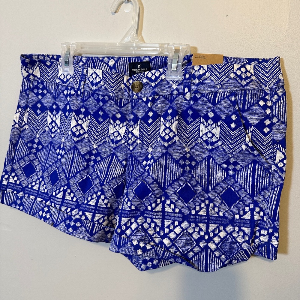 NWT AEO size 16 Aztec shorts